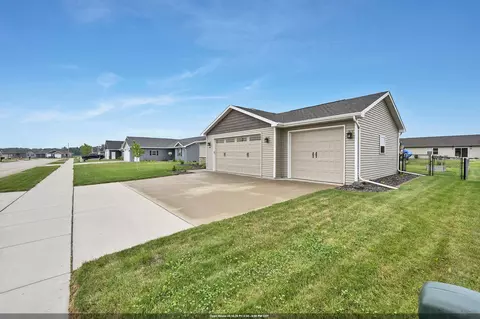 1449 Mase Dr, Kaukauna, WI 54130