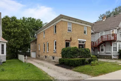 303 E Parkway Ave, Oshkosh, WI 54901