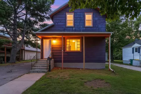 809 Miller St, Marinette, WI 54143