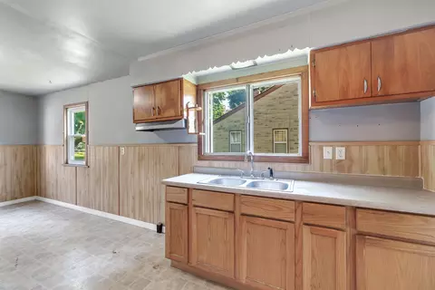 Kitchen - 1230 E Fremont St, Appleton, WI 54915 photo 3 of 5
