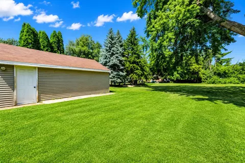 Exterior - 1230 E Fremont St, Appleton, WI 54915 photo 5 of 6