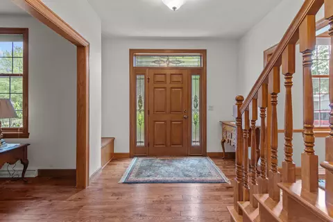 Entry Way - 224 E Carrington Ln, Appleton, WI 54913 photo 2 of 2