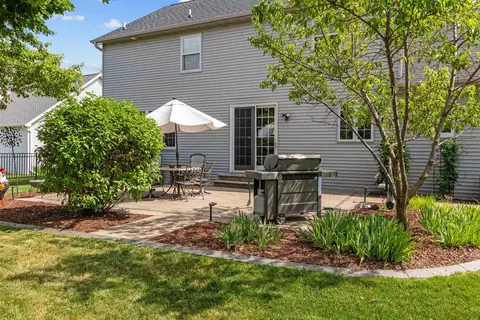 Exterior - 224 E Carrington Ln, Appleton, WI 54913 photo 9 of 13