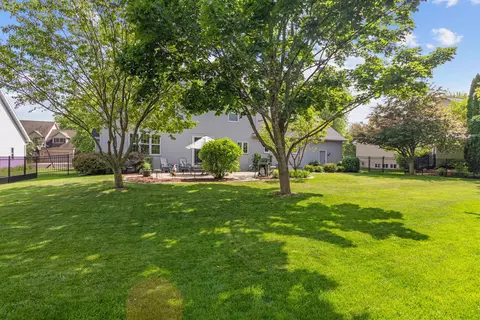 Exterior - 224 E Carrington Ln, Appleton, WI 54913 photo 8 of 13