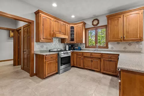 Kitchen - 224 E Carrington Ln, Appleton, WI 54913 photo 3 of 4