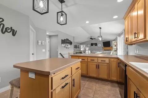 Kitchen - 4807 N Fuji Dr, Appleton, WI 54913 photo 2 of 5