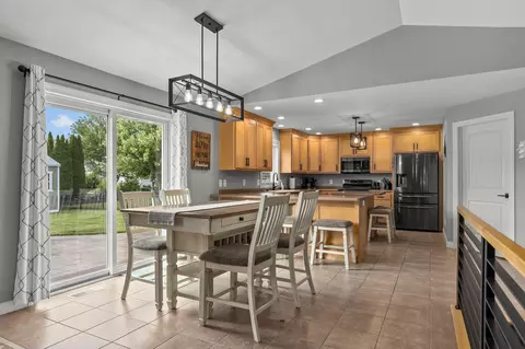 Dining - 4807 N Fuji Dr, Appleton, WI 54913 photo 1 of 4