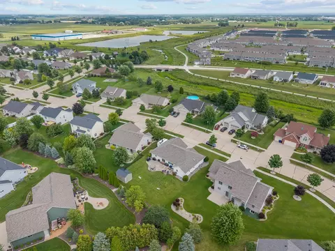 View/Area - 4807 N Fuji Dr, Appleton, WI 54913 photo 1 of 14
