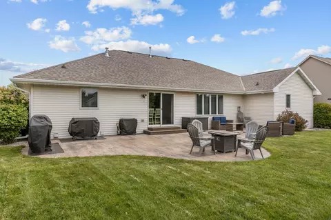 Exterior - 4807 N Fuji Dr, Appleton, WI 54913 photo 7 of 12