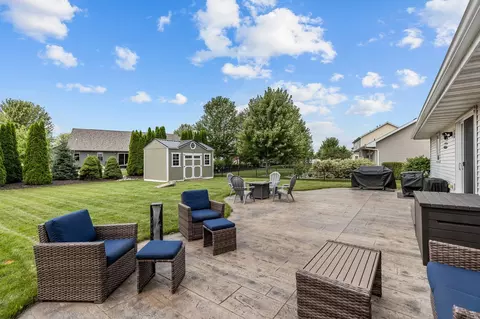 Exterior - 4807 N Fuji Dr, Appleton, WI 54913 photo 2 of 12