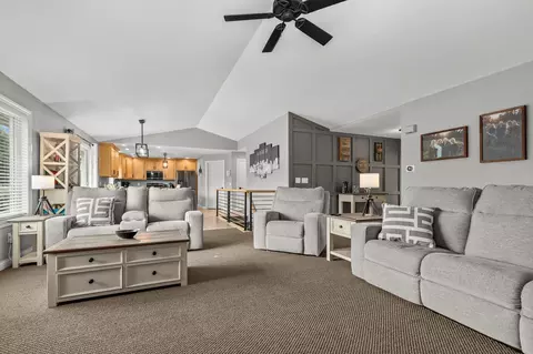 Living - 4807 N Fuji Dr, Appleton, WI 54913 photo 2 of 7