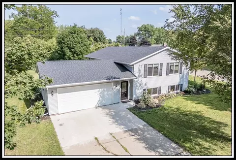 1834 Dexter St, New London, WI 54961