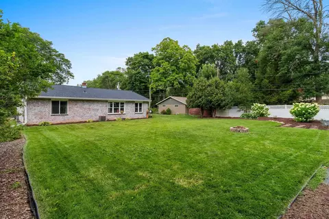 Exterior - 1221 E Hanson Dr, Appleton, WI 54915 photo 8 of 18
