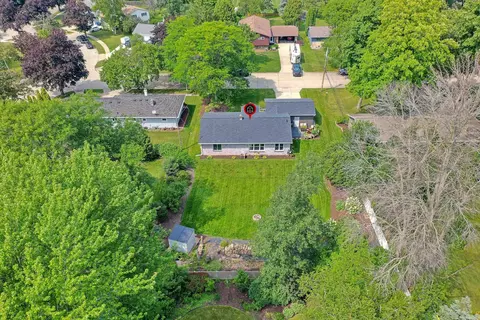 View/Area - 1221 E Hanson Dr, Appleton, WI 54915 photo 1 of 9