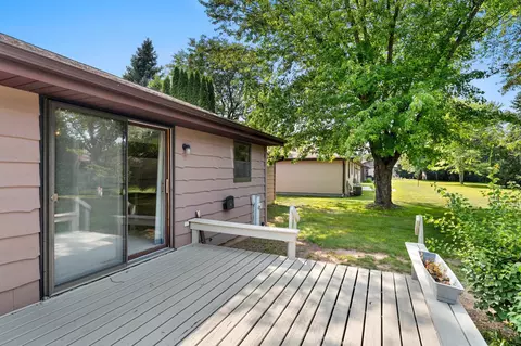 Exterior - 4718 W Periwinkle Ct, Appleton, WI 54914 photo 4 of 12