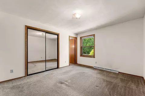 Bedroom - 4718 W Periwinkle Ct, Appleton, WI 54914 photo 6 of 7