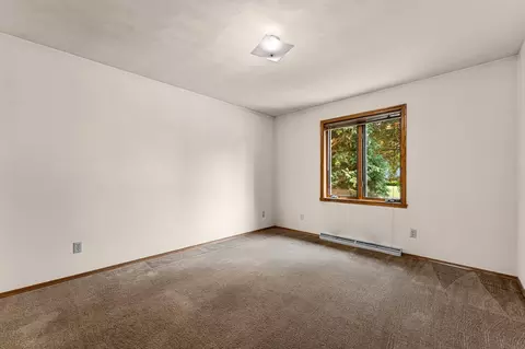 Bedroom - 4718 W Periwinkle Ct, Appleton, WI 54914 photo 4 of 7