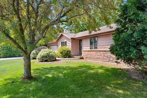 Exterior - 4718 W Periwinkle Ct, Appleton, WI 54914 photo 12 of 12
