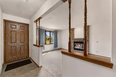 Entry Way - 4718 W Periwinkle Ct, Appleton, WI 54914 photo 1 of 1