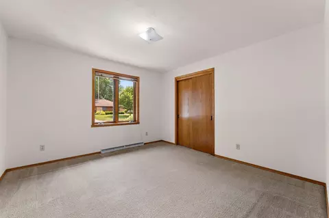 Bedroom - 4718 W Periwinkle Ct, Appleton, WI 54914 photo 1 of 7