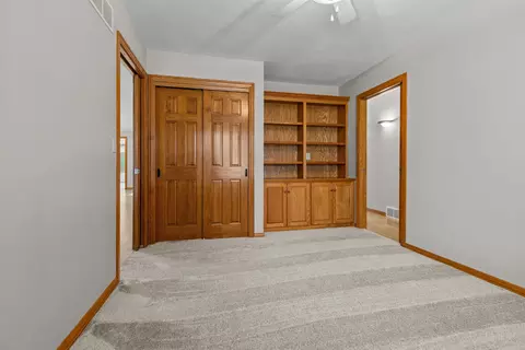 Bedroom - 44 Penbrook Cir, Appleton, WI 54913 photo 2 of 7