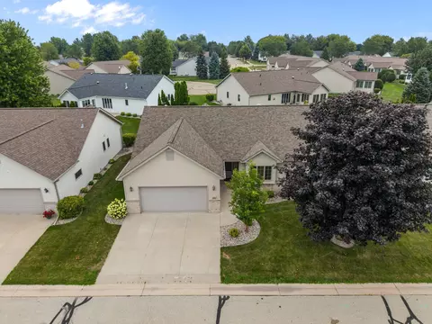 View/Area - 44 Penbrook Cir, Appleton, WI 54913 photo 4 of 5