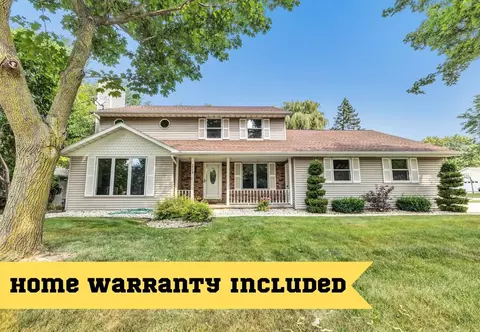 2719 Woodland Hills Ct, Green Bay, WI 54311