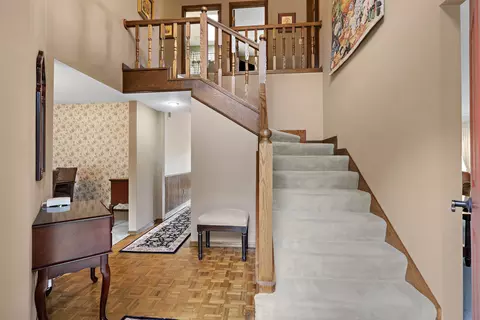 Entry Way - 609 Scarlet Oak Ct, Appleton, WI 54915 photo 2 of 5
