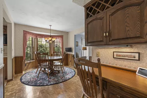 Dining - 609 Scarlet Oak Ct, Appleton, WI 54915 photo 3 of 4