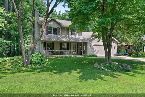 1744 Ives Ln, Suamico, WI 54173
