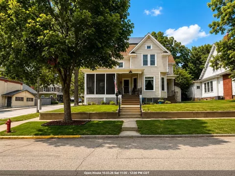 133 E Park Ave, Berlin, WI 54923