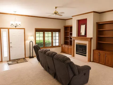 Living - w2489 Clover Downs Court, Appleton, WI 54915 photo 3 of 4