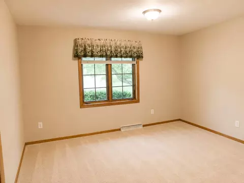 Bedroom - w2489 Clover Downs Court, Appleton, WI 54915 photo 5 of 9