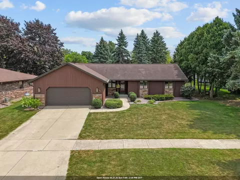 406 Silver Spring Dr, Green Bay, WI 54303