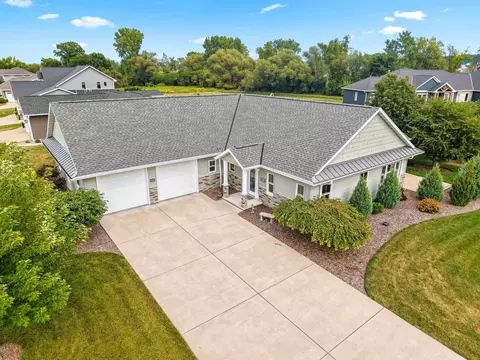 1441 Ava Hope Ct, De Pere, WI 54115