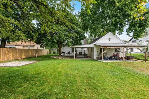 Exterior - 423 E Harrison St, Appleton, WI 54915 photo 11 of 13