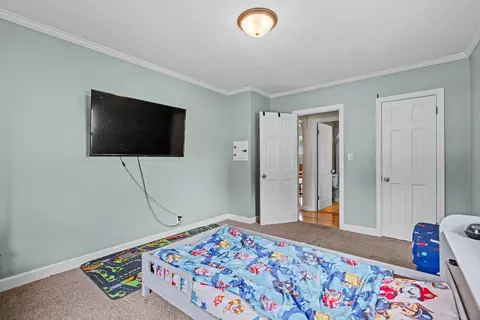 Bedroom - 423 E Harrison St, Appleton, WI 54915 photo 3 of 9