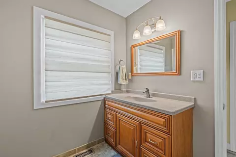 Bath - 423 E Harrison St, Appleton, WI 54915 photo 2 of 3