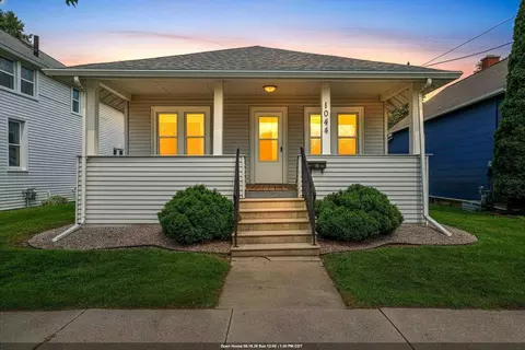 1044 Caroline St, Green Bay, WI 54303