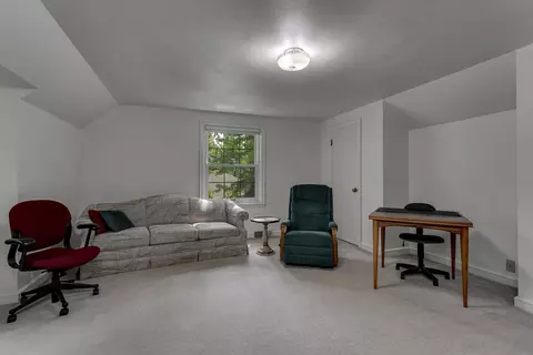 Bedroom - 1520 Oakcrest Ct, Appleton, WI 54914 photo 6 of 9