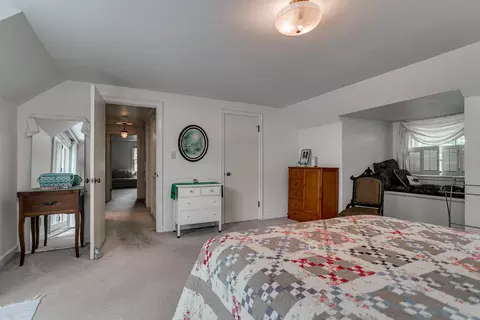 Bedroom - 1520 Oakcrest Ct, Appleton, WI 54914 photo 4 of 9