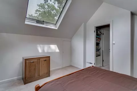 Bedroom - 1520 Oakcrest Ct, Appleton, WI 54914 photo 9 of 9