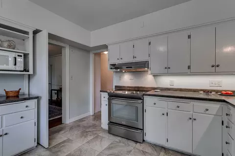 Kitchen - 1520 Oakcrest Ct, Appleton, WI 54914 photo 3 of 3