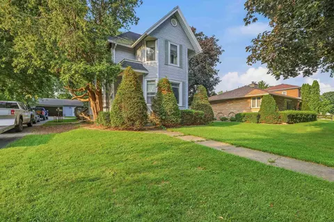 112 E Waupun St, Oakfield, WI 53065
