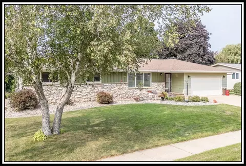 815 W Jennings St, New London, WI 54961