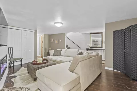 Living - 4545 W Pine St #E, Appleton, WI 54914 photo 7 of 8