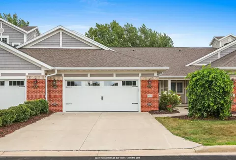 2617 Bay Harbor Cir #2, Green Bay, WI 54304