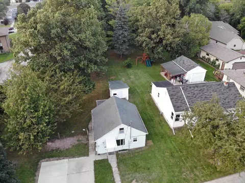 124 W 13th St, Kaukauna, WI 54130