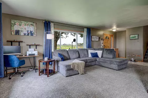 Living - n3610 County Road Ee, Appleton, WI 54913 photo 1 of 1