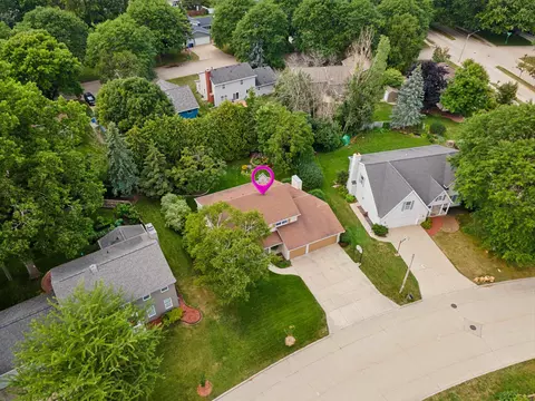 View/Area - 33 Pheasant Ct, Appleton, WI 54915 photo 1 of 3